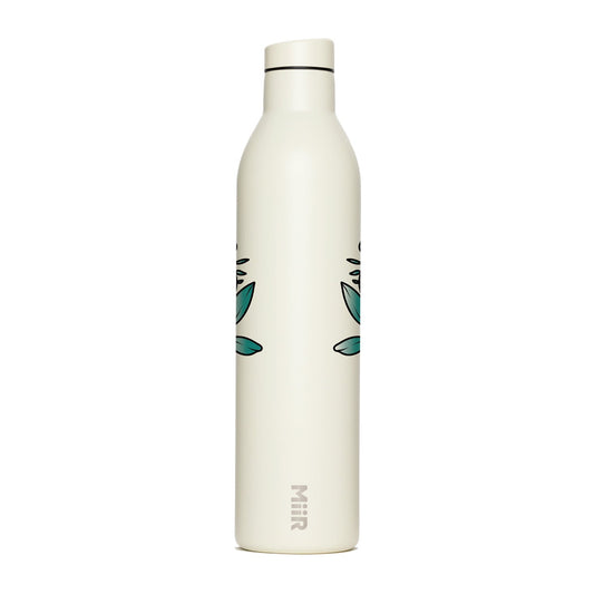mother-s-day-2026-wine-bottle-o4 MiiR_Mothers_Day_LTO_2026_26oz_Wine_Bottle_Sandstone_White_Front_Studio_WIB2SV25402_4.2026_01.jpg