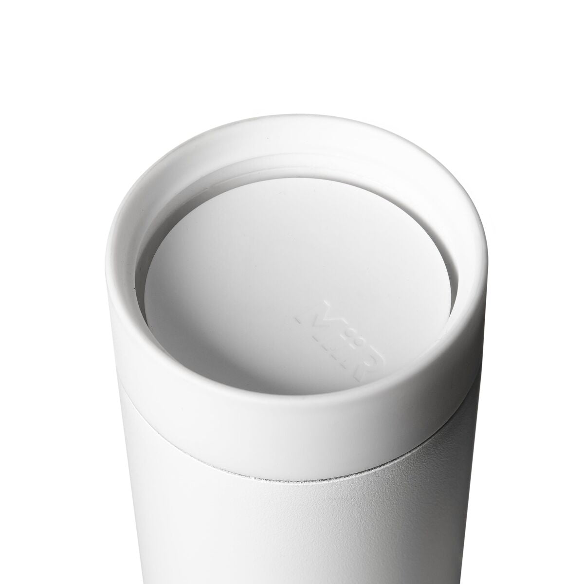 360-lid-o9 WebPDP-360_Lid_White__3602PNWM001_X2Studio_Closeup_Open.jpg