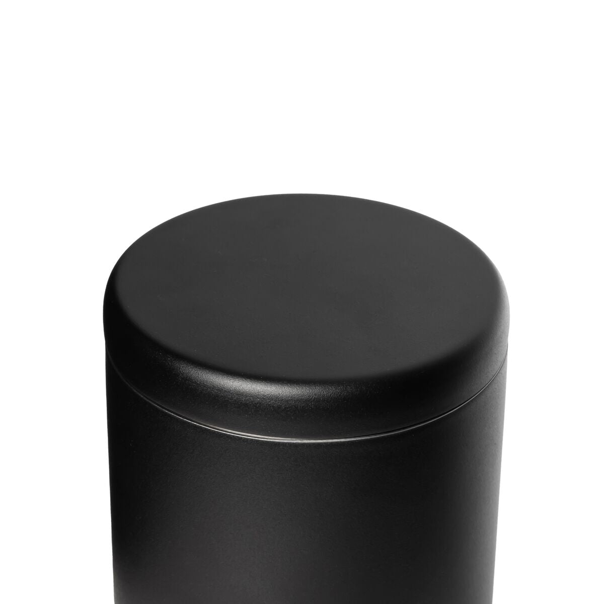 airlock-coffee-canister-a3 WebPDP-Airlock_Coffee_Canister__ACN2SVOS002_Black_X2Studio_45_Deg_Lid_On.jpg
