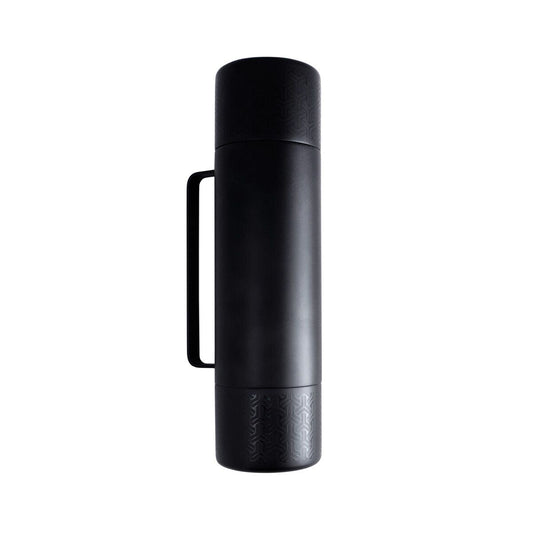 miir-x-carryology-tomo-d0 WebPDP-MiiR_x_Carryology_Tomo_Studio_Full_Side_TOM1SV33402_12.10.25.jpg