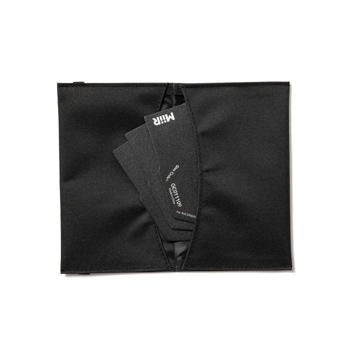 pourigami-l2 WebPDP-Pourigami_Black_Case__POG2SN00002_Studio_Open.jpg