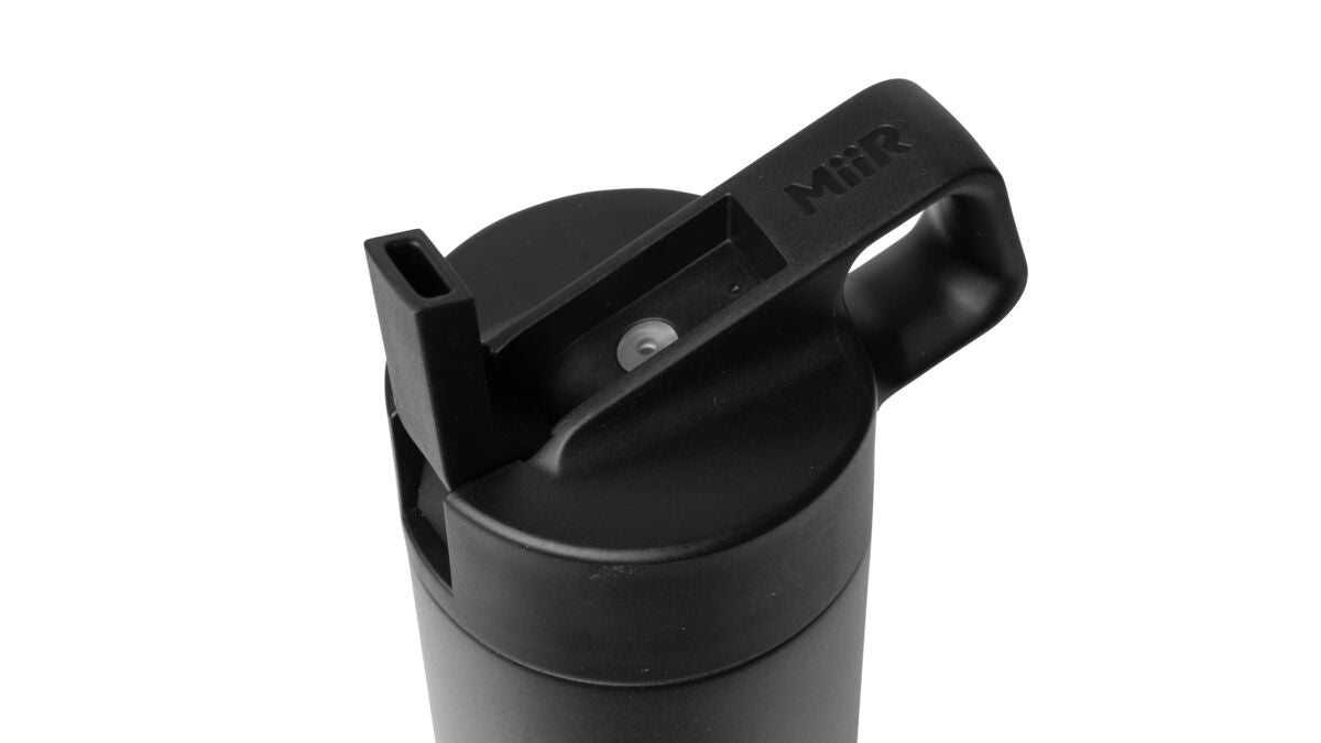 straw-bottle-u6 WebPDP-Straw_Lid_2_Black_Studio_0221_45deg_Open__WMB1SL20002.jpg