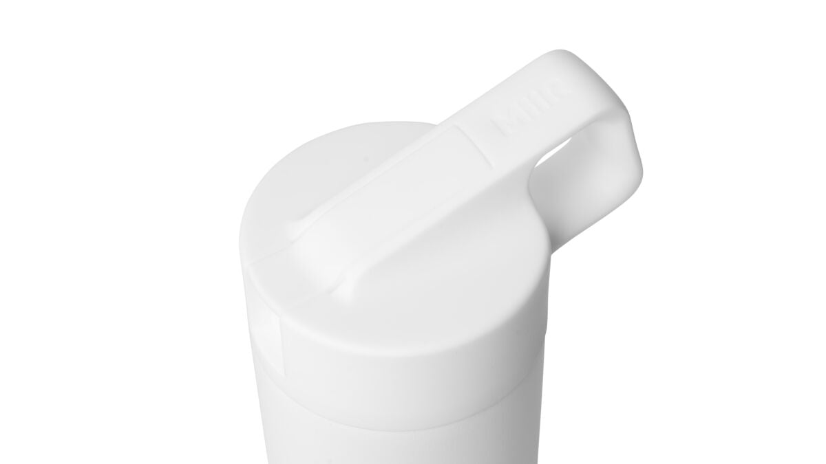 straw-bottle-u6 WebPDP-Straw_Lid_2_White_Studio_0221_45deg_Closed__WMB2SL20001.jpg